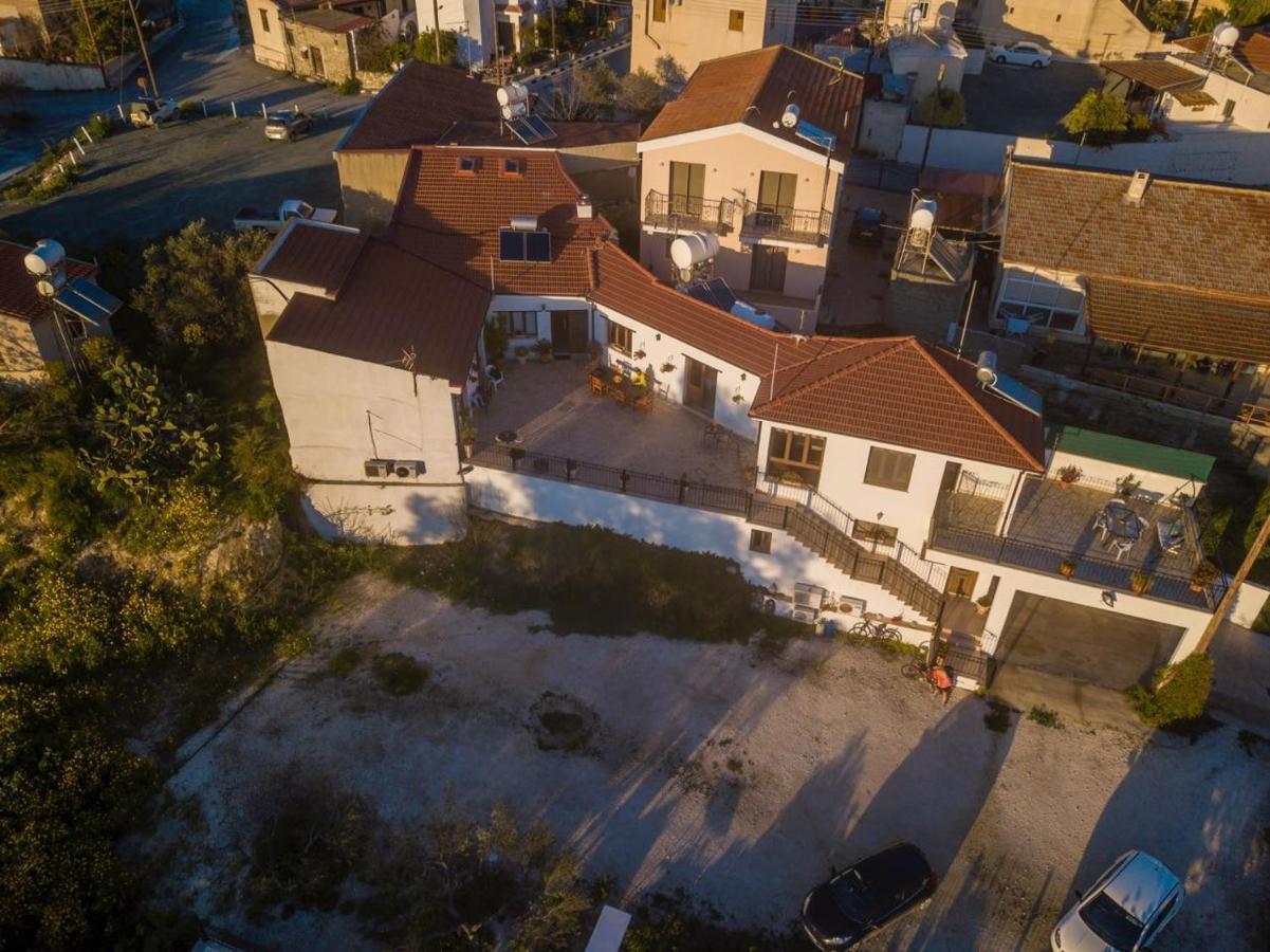 Samareitidos Light Cottage Anaphotia Exterior photo