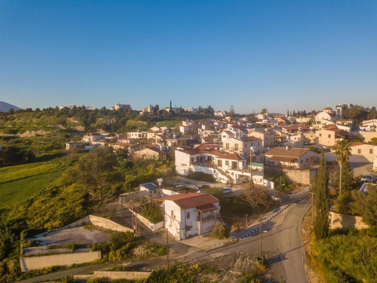 Samareitidos Light Cottage Anaphotia Exterior photo