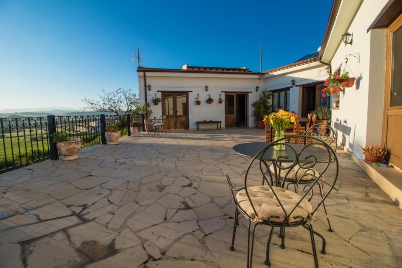 Samareitidos Light Cottage Anaphotia Exterior photo