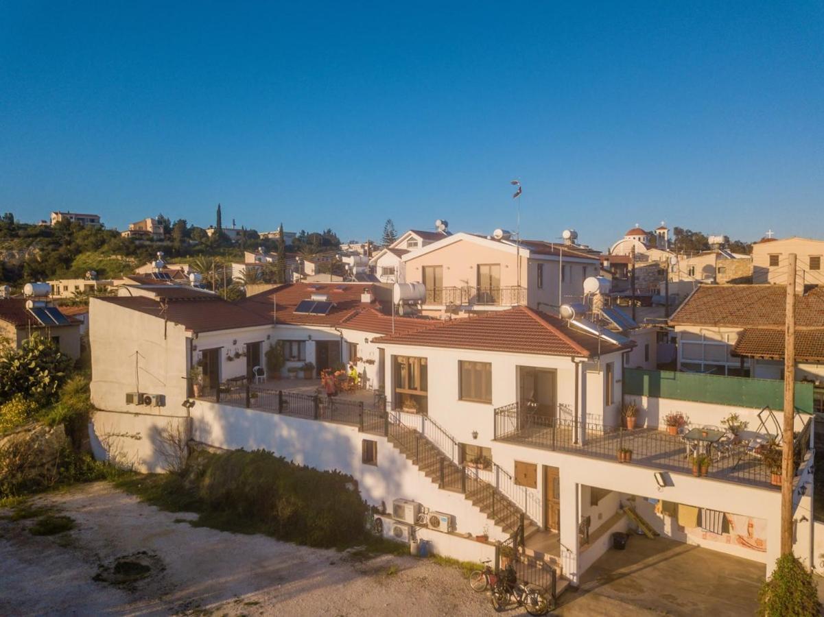 Samareitidos Light Cottage Anaphotia Exterior photo